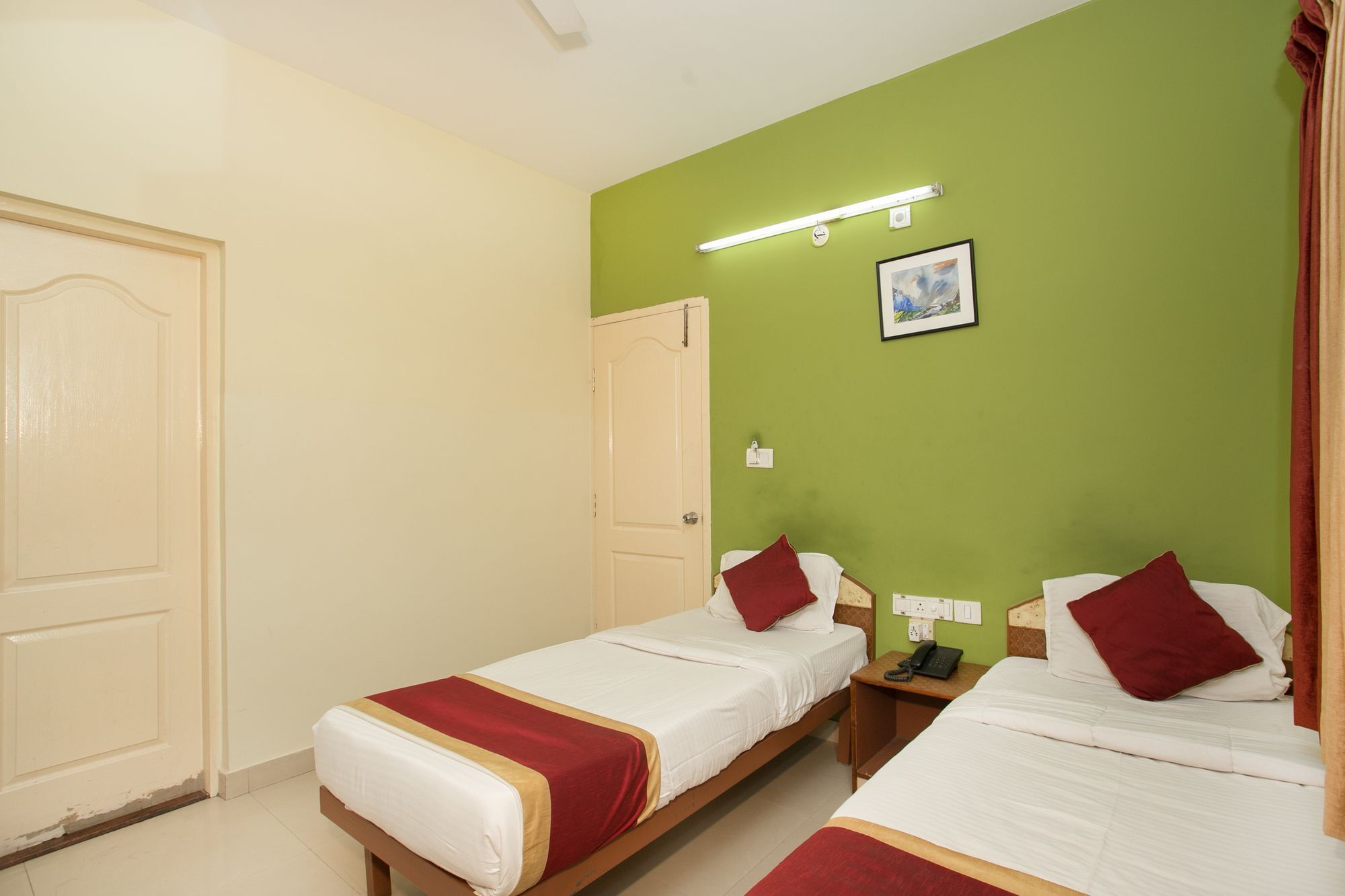 Oyo 10478 Raj Residency Hotell Bangalore Exteriör bild