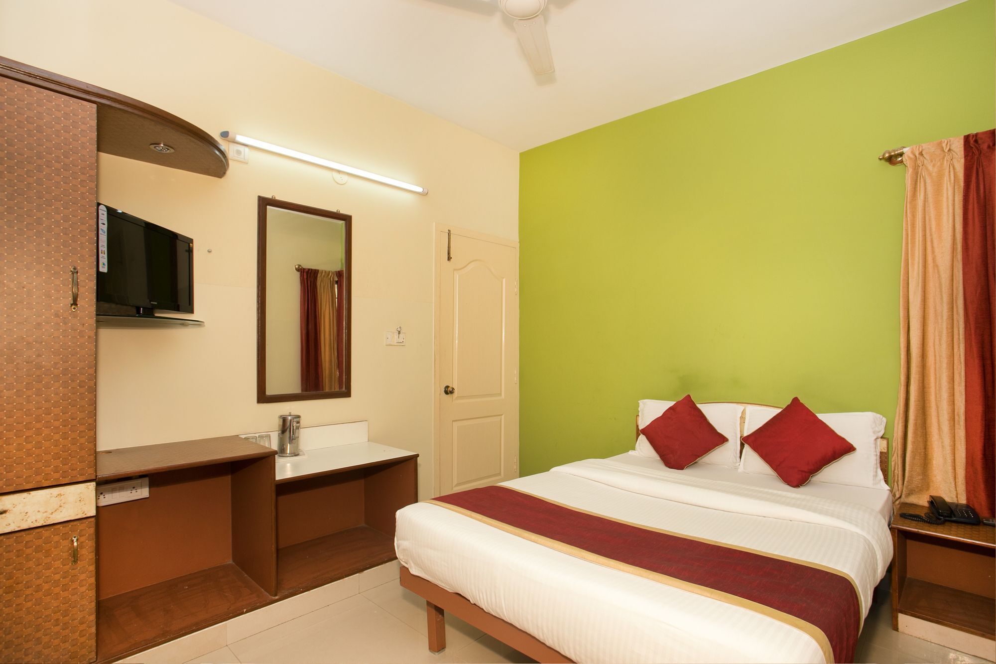 Oyo 10478 Raj Residency Hotell Bangalore Exteriör bild