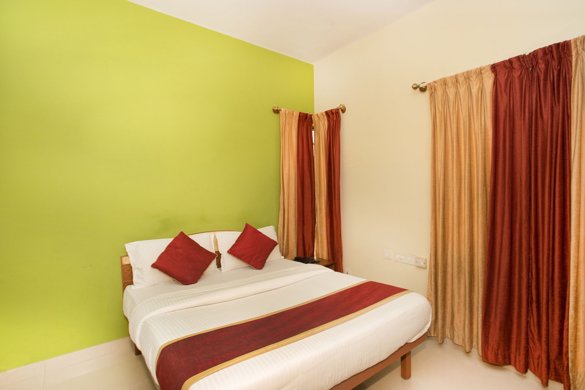 Oyo 10478 Raj Residency Hotell Bangalore Exteriör bild